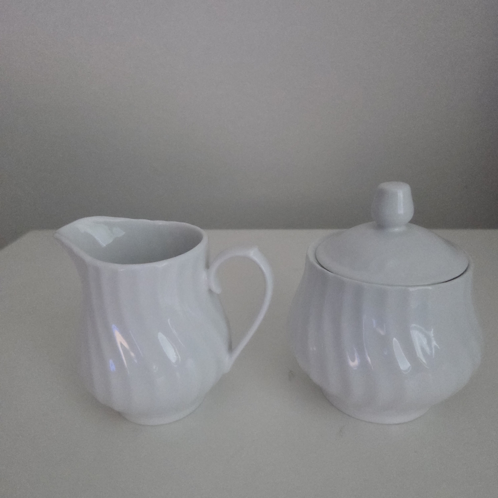 Gibson Housewares White Ceramic Creamer and Sugar Bowl Set
